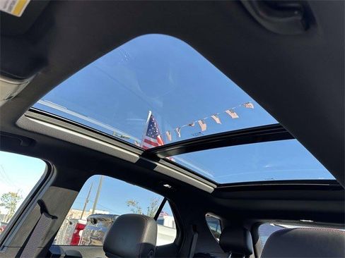 Certified 2023 Chevrolet Equinox RS w/ RS Leather Package image 23