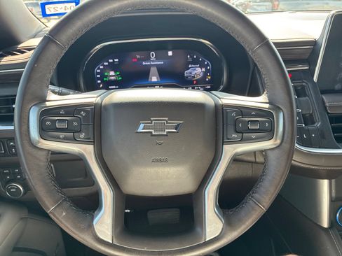 Used 2023 Chevrolet Tahoe Z71 w/ Luxury Package AWD/4WD image 14
