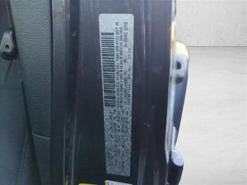 Used 2018 Jeep Wrangler Unlimited Sport S image 28