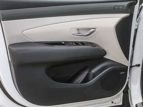 New 2026 Hyundai Tucson Limited image 24