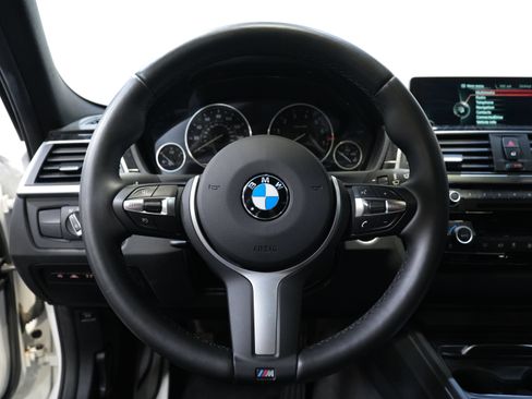 Used 2016 BMW 340i Sedan RWD image 40