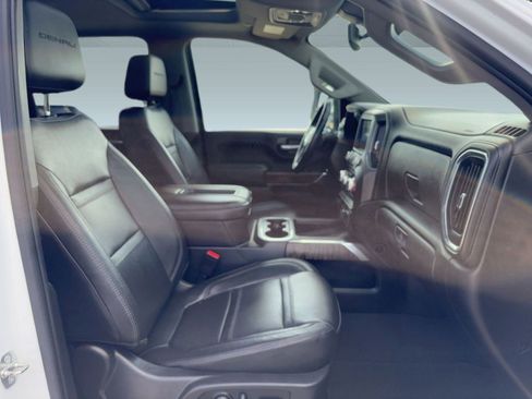 Used 2022 GMC Sierra 3500 Denali image 30