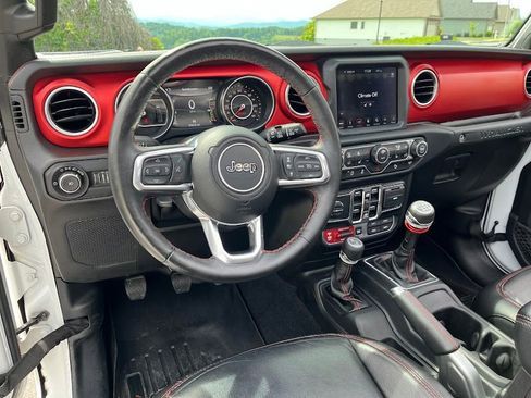 Used 2019 Jeep Wrangler Unlimited Rubicon AWD/4WD image 10