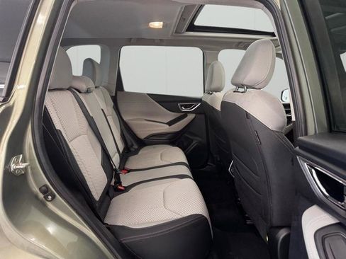 Used 2021 Subaru Forester Premium AWD/4WD image 19