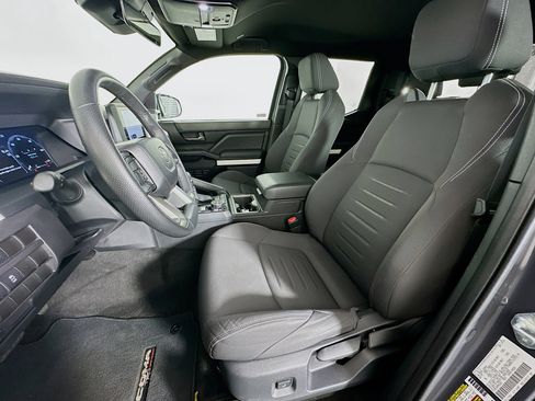 Used 2024 Toyota Tacoma TRD Off-Road image 13