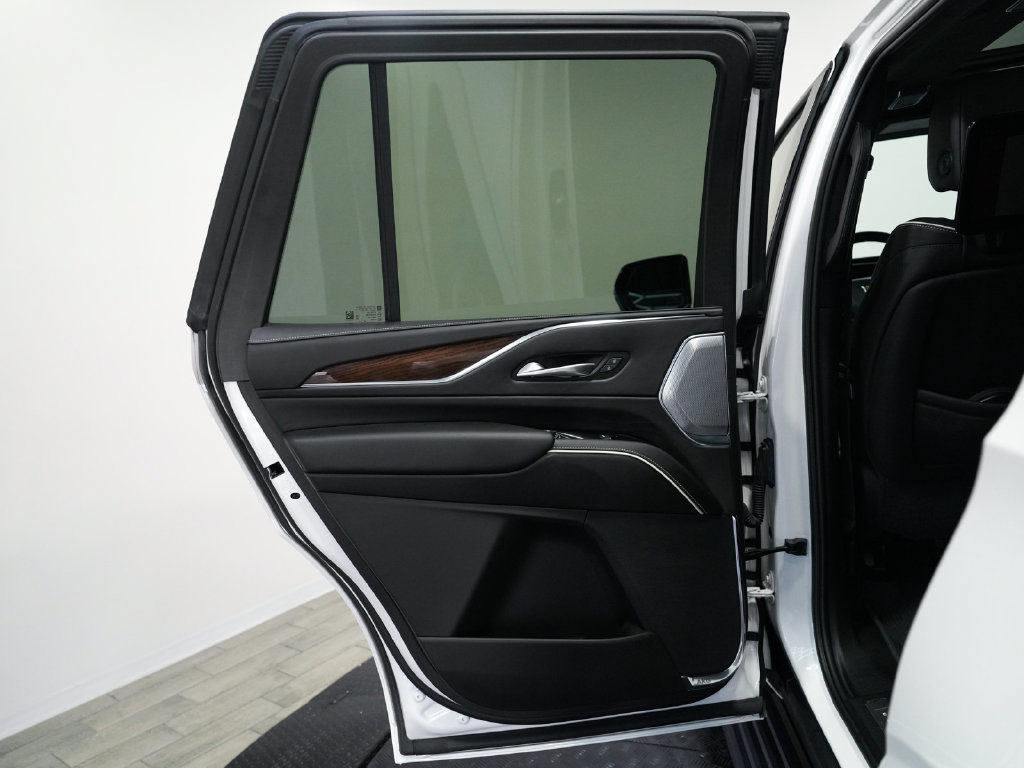 Used 2024 Cadillac Escalade Sport Platinum w/ LPO, Floor Liner Package AWD/4WD image 13