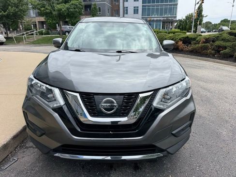 Used 2017 Nissan Rogue S AWD/4WD image 10