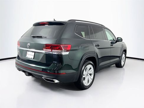 Used 2021 Volkswagen Atlas SE w/ Panoramic Sunroof Package FWD image 2