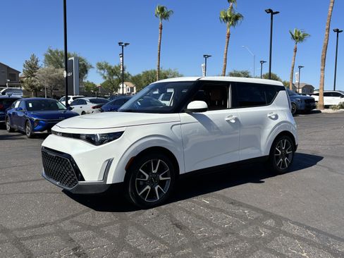 Certified 2024 Kia Soul EX w/ Option Group 015 FWD image 6