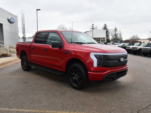 New 2025 Ford F150 Lightning XLT image 9