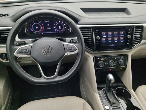 Used 2023 Volkswagen Atlas SE image 22