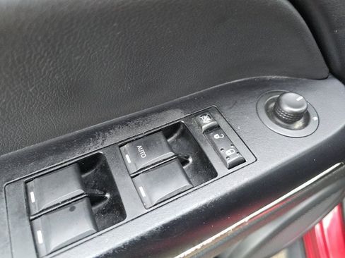 Used 2012 Jeep Patriot Limited image 27