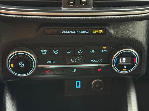 Used 2020 Ford Escape SEL image 19