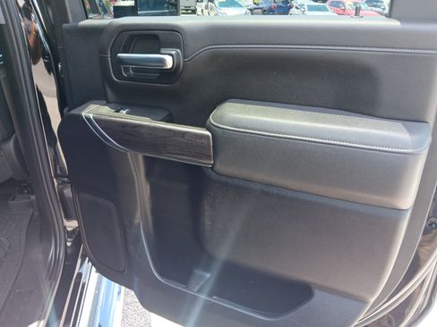 Used 2023 Chevrolet Silverado 2500 LTZ w/ LTZ Convenience Package AWD/4WD image 19