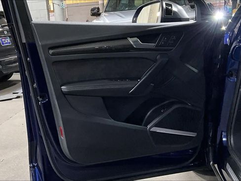 Used 2020 Audi SQ5 Premium Plus w/ Premium Plus Package image 20