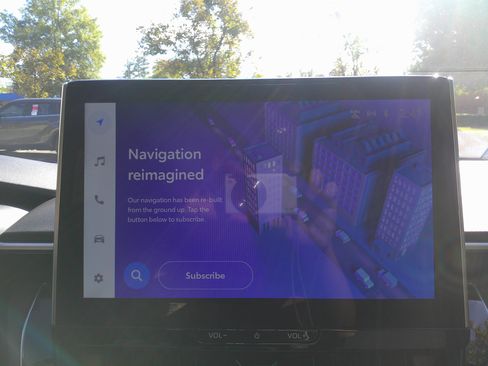 Used 2025 Toyota Corolla XLE image 23