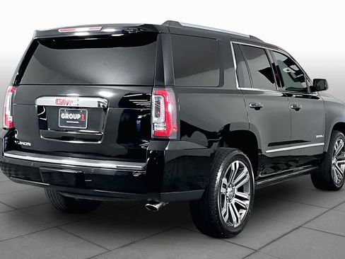 Used 2019 GMC Yukon Denali w/ Denali Ultimate Package RWD image 12