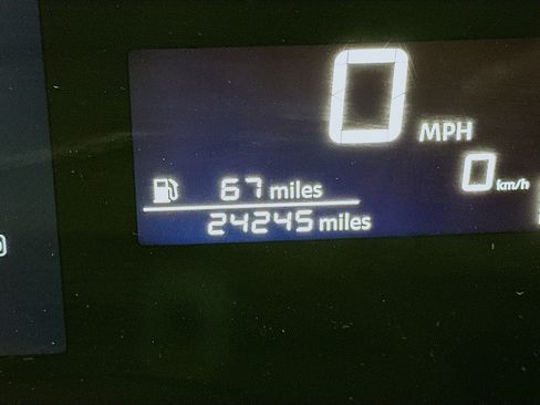 Used 2025 Nissan Kicks SV FWD image 18