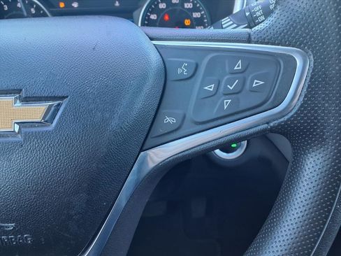 Used 2020 Chevrolet Equinox LT image 17