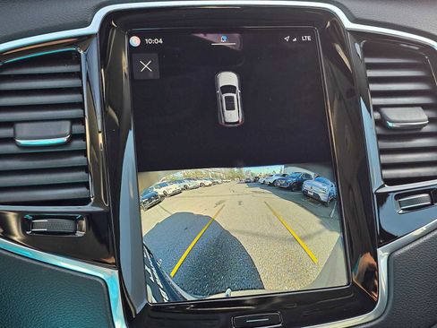 Certified 2023 Volvo XC90 T8 Ultimate image 32