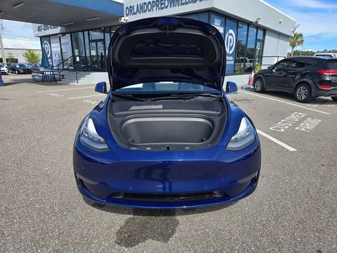 Used 2020 Tesla Model Y Long Range image 16