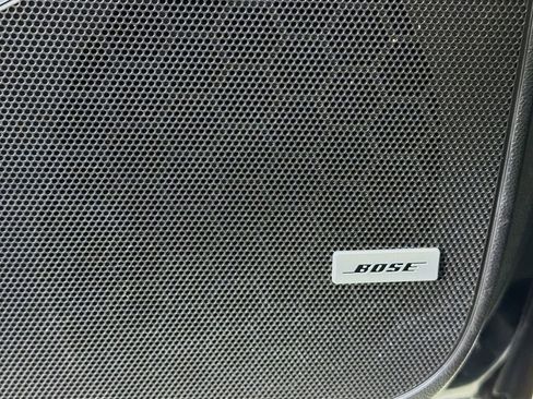 Used 2020 Buick Enclave Essence w/ Sound and Sites Package image 23