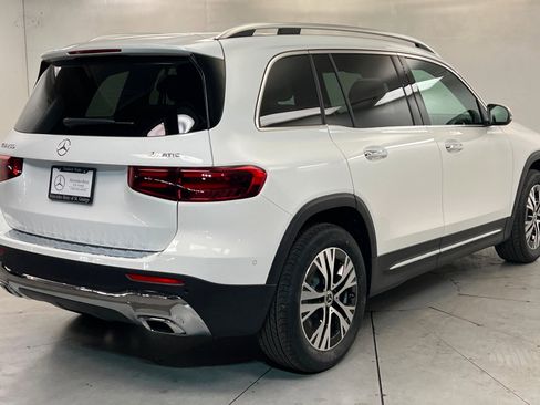New 2026 Mercedes-Benz GLB 250 4MATIC image 5