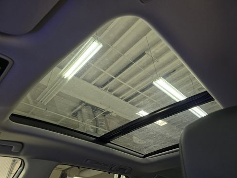 New 2026 Toyota Grand Highlander Platinum image 3