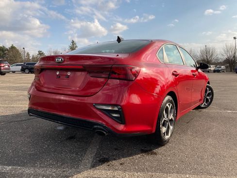 Used 2019 Kia Forte LXS image 2