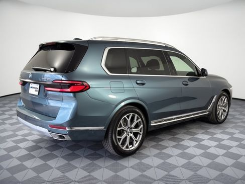 Used 2026 BMW X7 xDrive40i AWD/4WD image 9