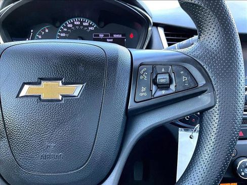 Used 2020 Chevrolet Trax LT FWD image 21