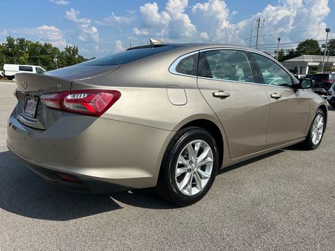 Used 2022 Chevrolet Malibu LT image 4