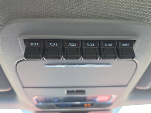 Used 2023 Ford F350 Lariat w/ Lariat Ultimate Package AWD/4WD image 34