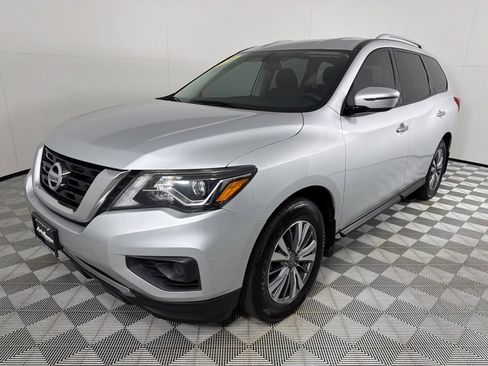 Used 2020 Nissan Pathfinder S FWD image 9