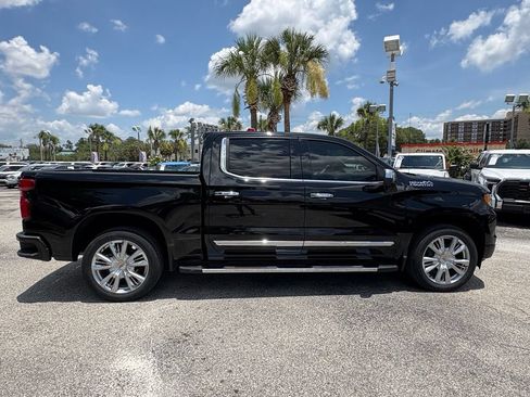 Used 2024 Chevrolet Silverado 1500 High Country AWD/4WD image 11
