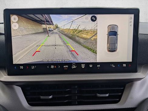 Used 2025 Ford Explorer Active w/ Active Comfort Package image 13