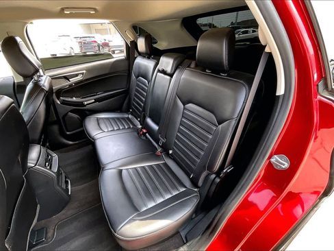 Used 2020 Ford Edge SEL w/ Convenience Package FWD image 19