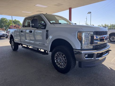 Used 2017 Ford F350 XLT w/ FX4 4x4 Off Road Package image 6