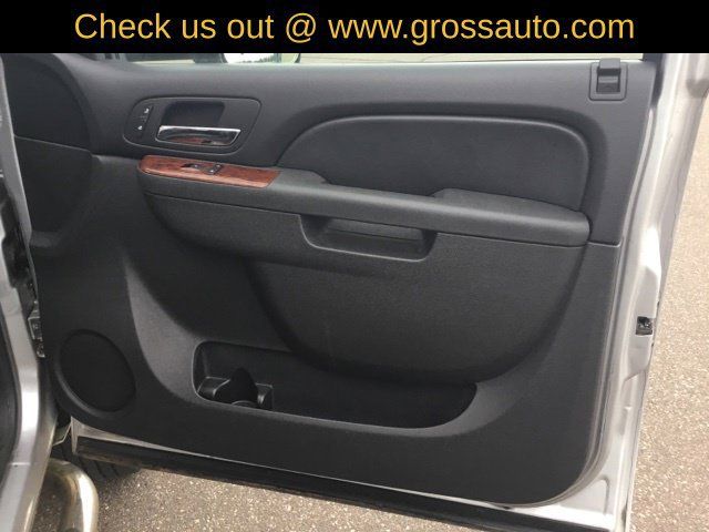 Used 2011 Chevrolet Silverado 2500 LTZ w/ Snow Plow Prep Package AWD/4WD image 31