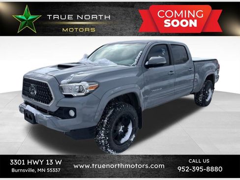 Used 2018 Toyota Tacoma TRD Sport image 1