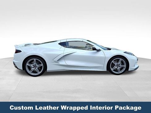 Used 2024 Chevrolet Corvette Stingray Premium Cpe w/ Z51 Performance Package RWD image 9