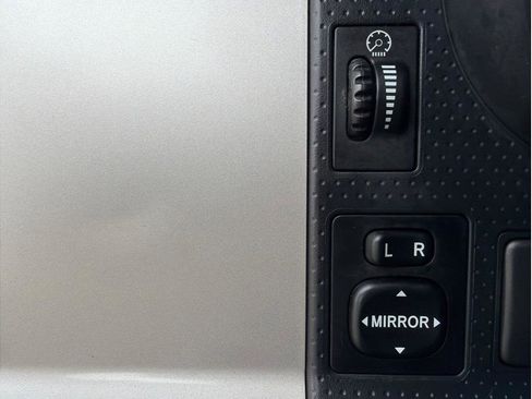 Used 2007 Toyota FJ Cruiser 4WD image 22