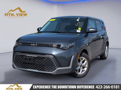Used 2025 Kia Soul LX w/ LX Technology Package