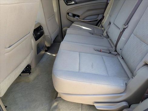 Used 2017 GMC Yukon SLE w/ SLE Value Package image 14