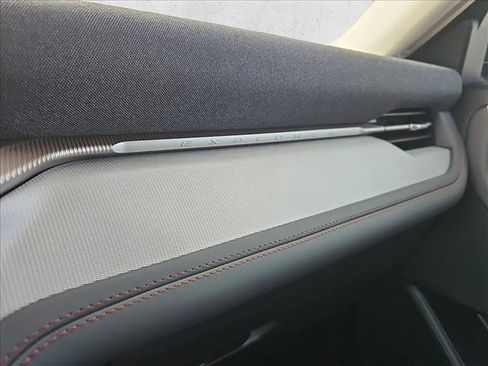 New 2026 Ford Explorer Active image 26