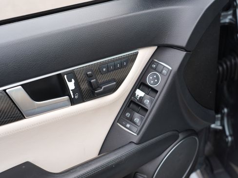 Used 2012 Mercedes-Benz C 63 AMG Sedan image 15