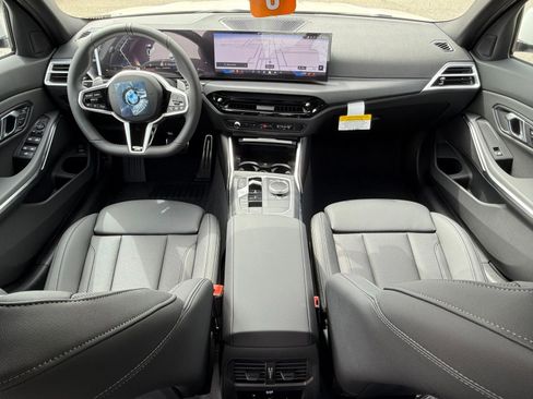 New 2026 BMW 330i Sedan w/ M Sport Package RWD image 30