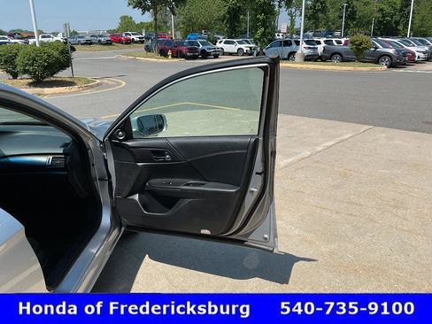 Used 2013 Honda Accord Touring image 20