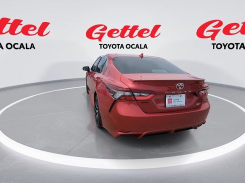 Used 2021 Toyota Camry SE image 7