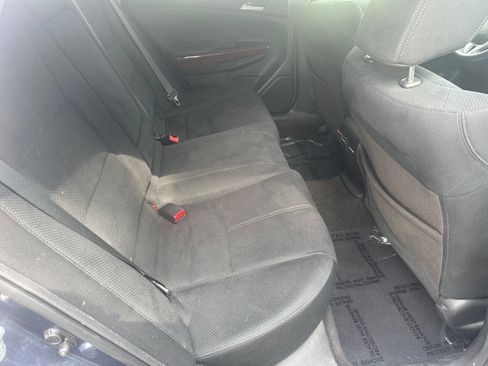 Used 2012 Honda Crosstour EX image 11